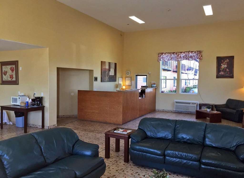 Capital Inn & Suites Salem Beltér fotó